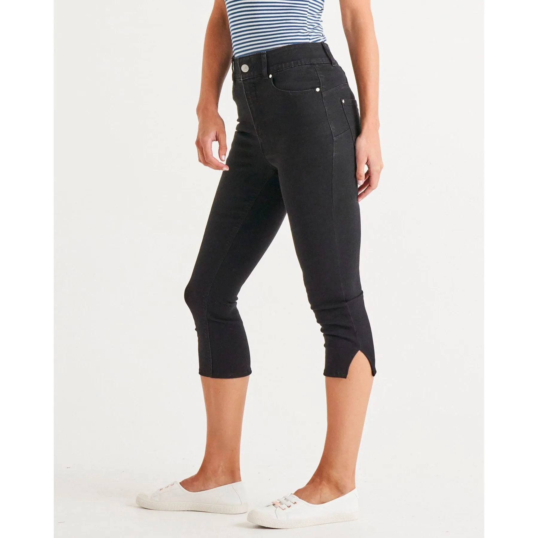 Camila Crop Jeans - Black