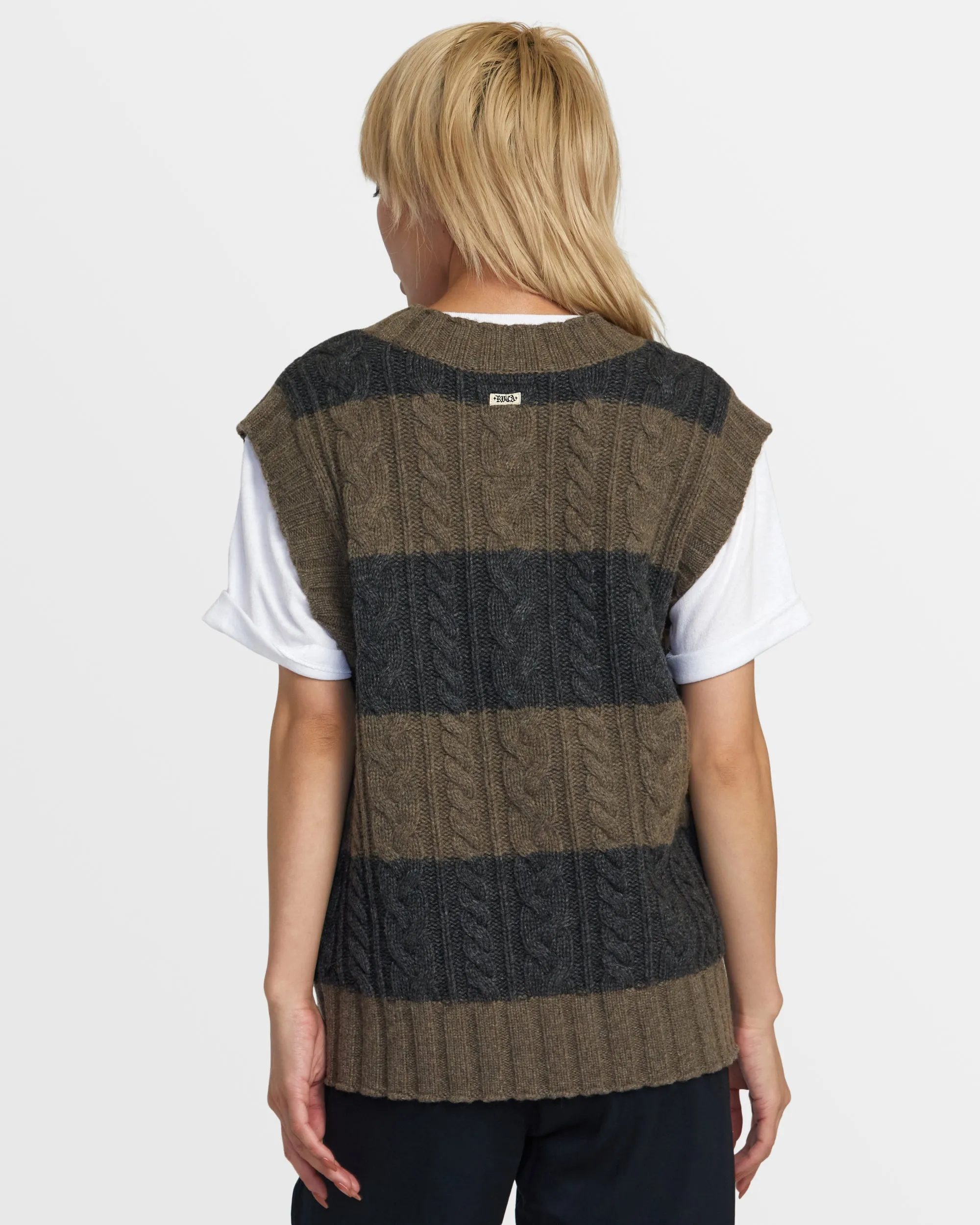 Chefs Kiss Sweater Vest - Black