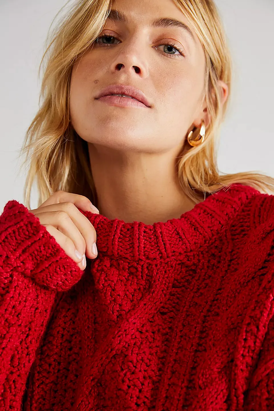 Cutting Edge Cable Pullover - Cranberry