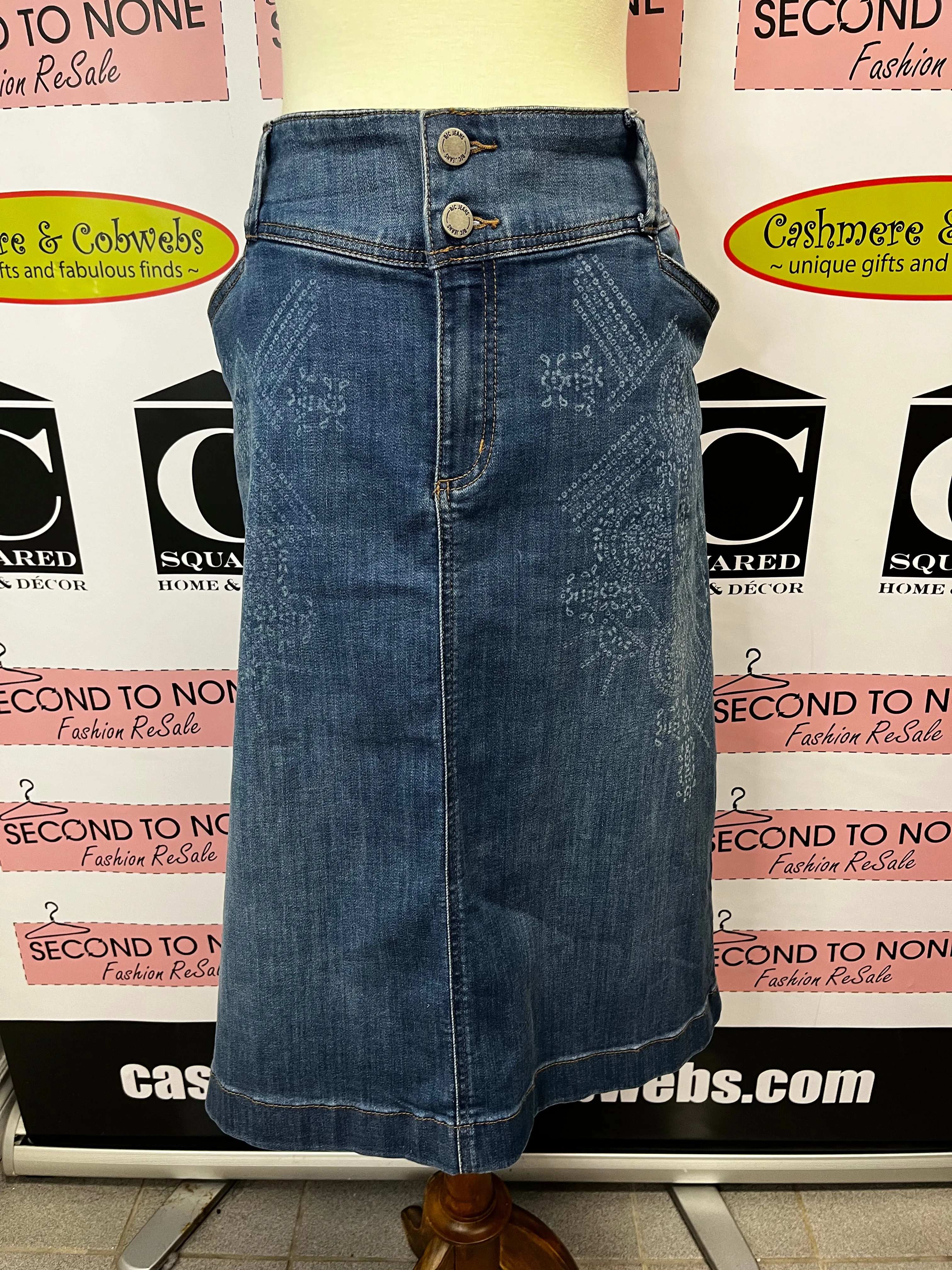 DC Jeans Skirt (Size 16)