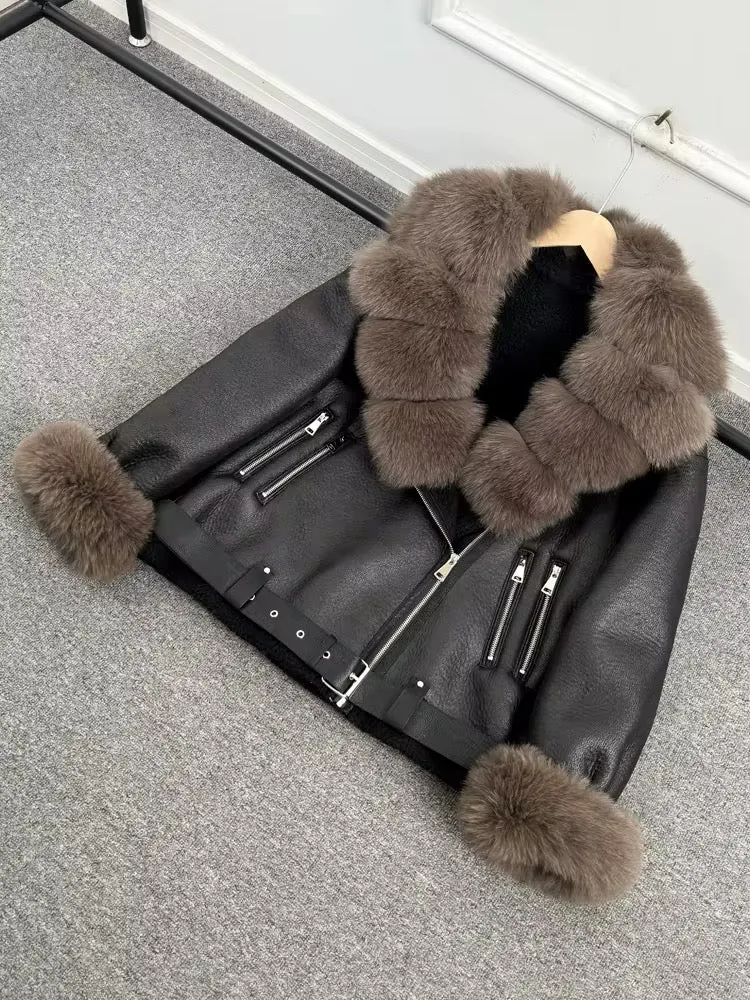 Luxurious Women's Eco-Leather Sheepskin Coat with Natural Fur